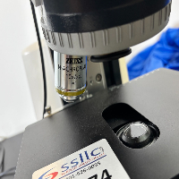 Zeiss Axioscope 5 Microscope image 3